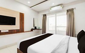 Super Townhouse Oak Dlf Newtown Formerly South Square